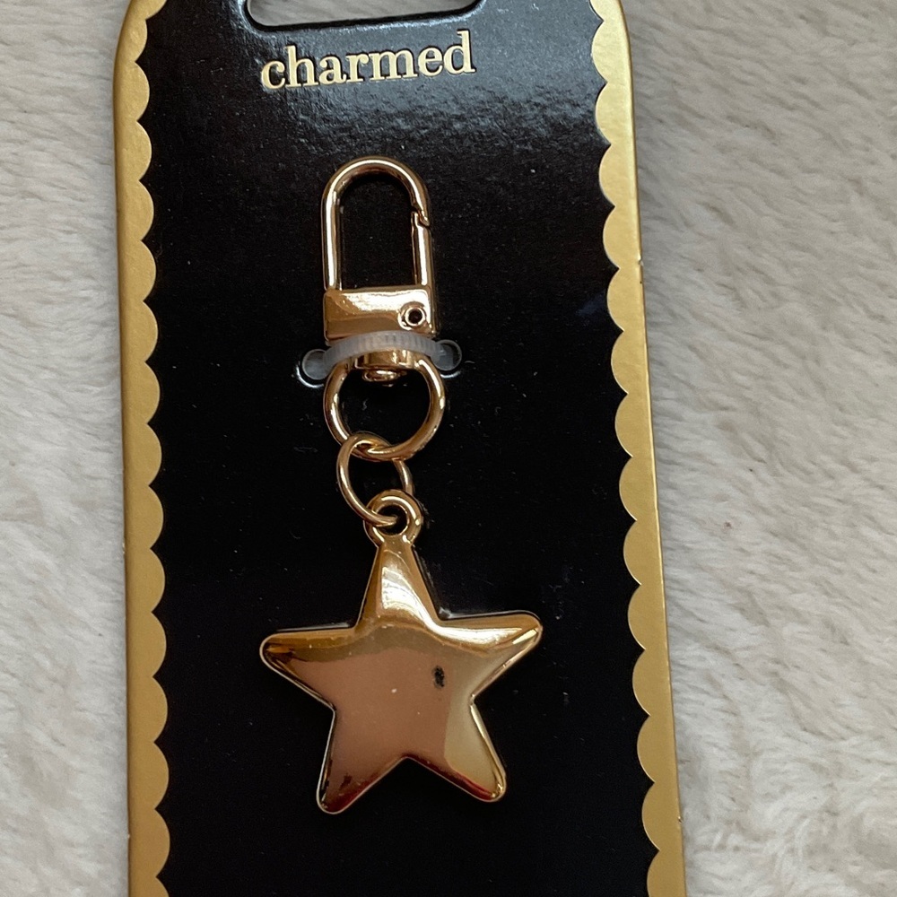 Charmed Gold Star Key Holder - Picture 4 of 5
